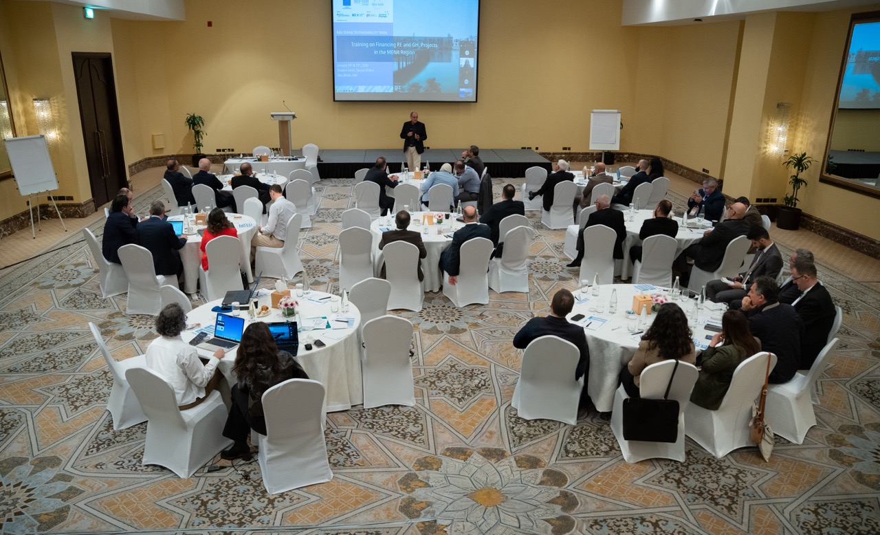 Finance Training on Green Hydrogen and Renewable Energy Projects, held in Abu Dhabi on 14–15 January 2026
