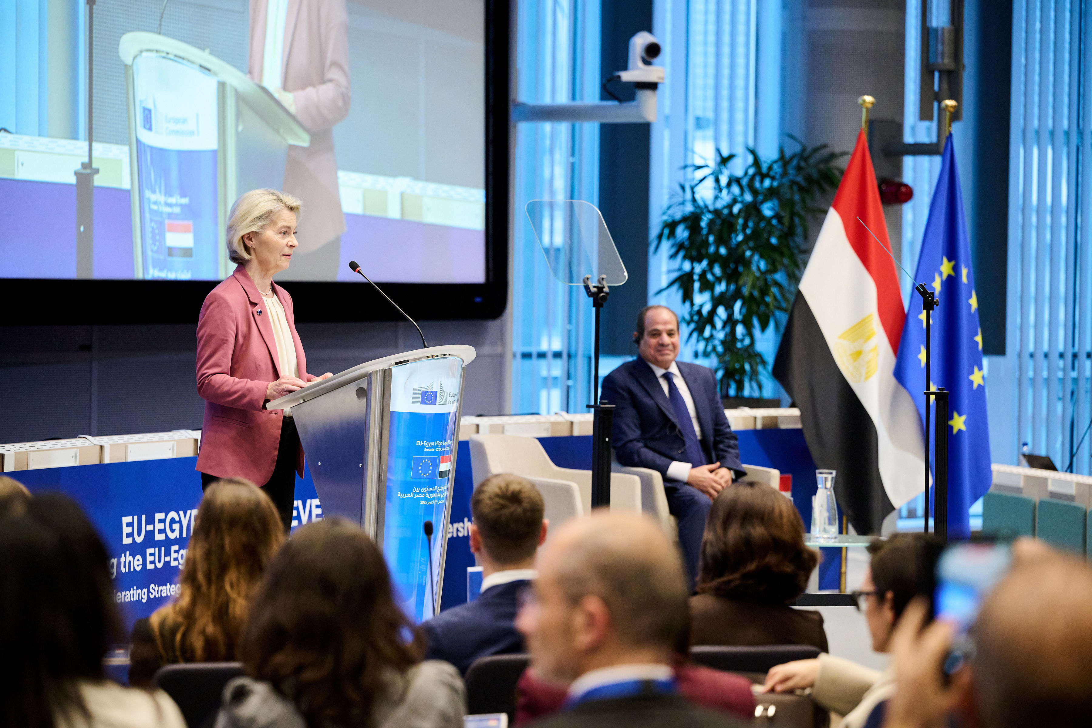 European Commission President Ursula von der Leyen and President Abdel Fattah El-Sisi