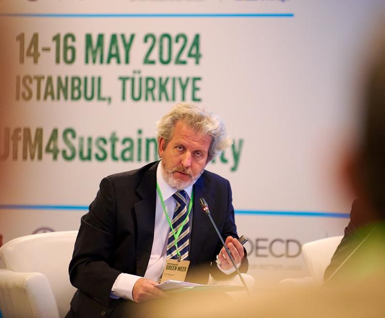 Mr Cyril Dewaleyne speaking at the Mediterranean Green Week, Istanbul