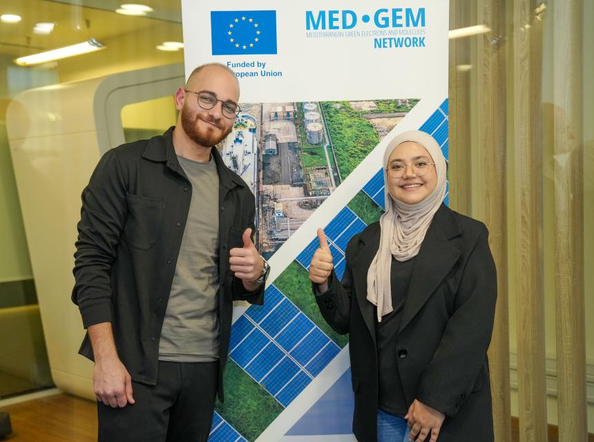 Les deux gagnants du premier Green Hydrogen Hackathon Liban